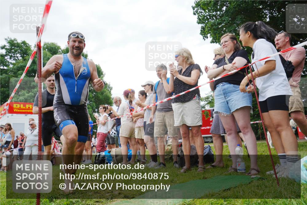 21.06.2026 - 29. Vierlanden-Triathlon LAZAROV Photography http://msf.ph/oto/9840875 21.06.2026 10:58:24 Schwimmen 665, 668, 691, 715, 719 meine-sportfotos.de