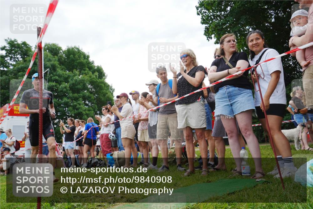 21.06.2026 - 29. Vierlanden-Triathlon LAZAROV Photography http://msf.ph/oto/9840908 21.06.2026 10:58:44 Schwimmen 630, 675, 721 meine-sportfotos.de