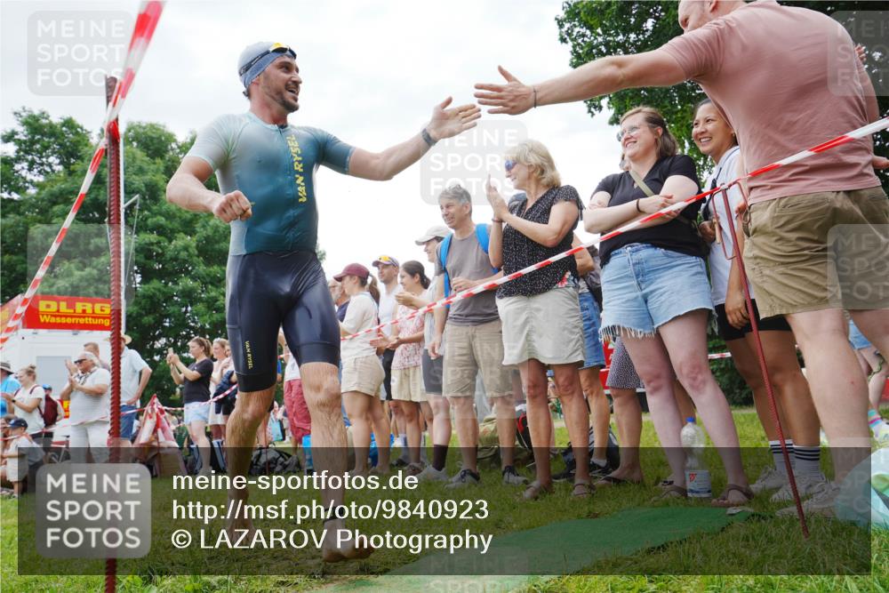 21.06.2026 - 29. Vierlanden-Triathlon LAZAROV Photography http://msf.ph/oto/9840923 21.06.2026 10:58:48 Schwimmen 630, 675, 699, 721, 745 meine-sportfotos.de