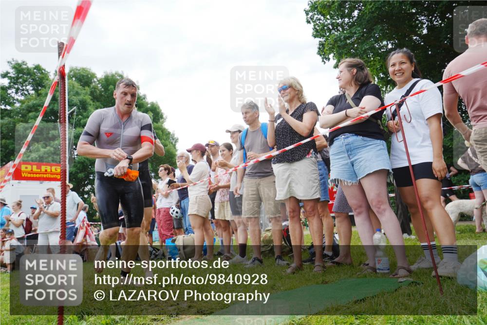 21.06.2026 - 29. Vierlanden-Triathlon LAZAROV Photography http://msf.ph/oto/9840928 21.06.2026 10:58:50 Schwimmen 630, 675, 681, 699, 721, 745 meine-sportfotos.de