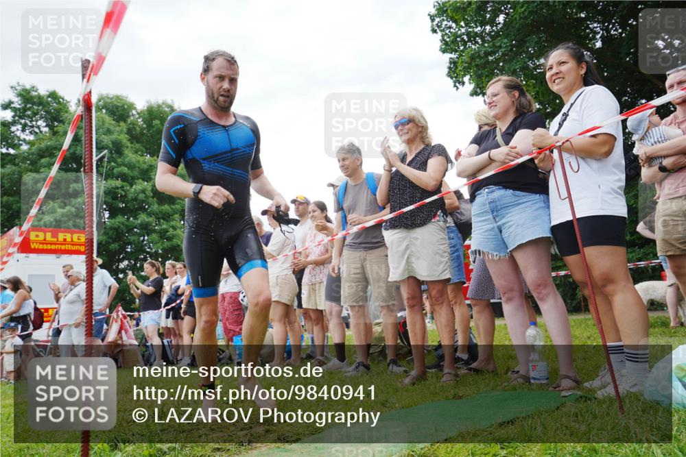 21.06.2026 - 29. Vierlanden-Triathlon LAZAROV Photography http://msf.ph/oto/9840941 21.06.2026 10:58:53 Schwimmen 630, 681, 699, 721, 745 meine-sportfotos.de