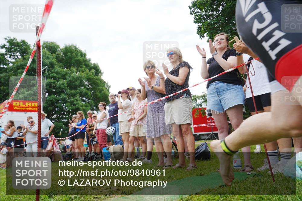 21.06.2026 - 29. Vierlanden-Triathlon LAZAROV Photography http://msf.ph/oto/9840961 21.06.2026 10:59:39 Schwimmen 682 meine-sportfotos.de