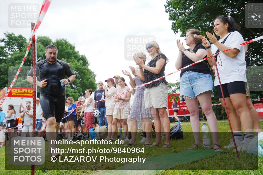 21.06.2026 - 29. Vierlanden-Triathlon LAZAROV Photography http://msf.ph/oto/9840964 21.06.2026 11:00:01 Schwimmen 724 meine-sportfotos.de