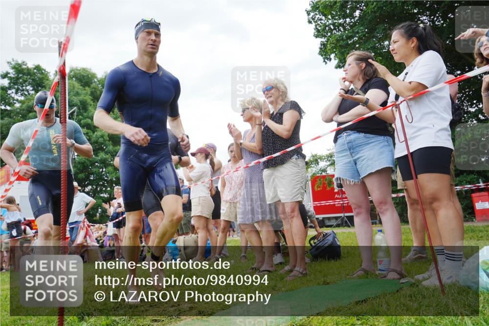 21.06.2026 - 29. Vierlanden-Triathlon LAZAROV Photography http://msf.ph/oto/9840994 21.06.2026 11:01:58 Schwimmen 641, 644, 707 meine-sportfotos.de
