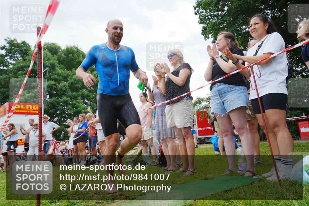 21.06.2026 - 29. Vierlanden-Triathlon LAZAROV Photography http://msf.ph/oto/9841007 21.06.2026 11:02:22 Schwimmen 643, 652, 693, 716, 729 meine-sportfotos.de