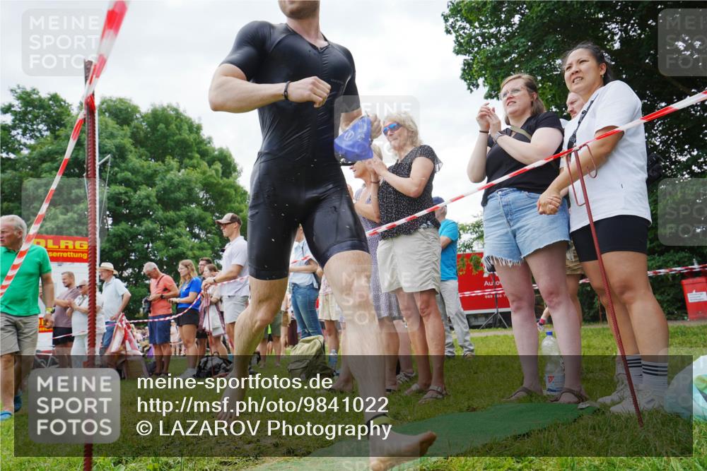 21.06.2026 - 29. Vierlanden-Triathlon LAZAROV Photography http://msf.ph/oto/9841022 21.06.2026 11:03:00 Schwimmen 659, 688, 705, 720, 757 meine-sportfotos.de