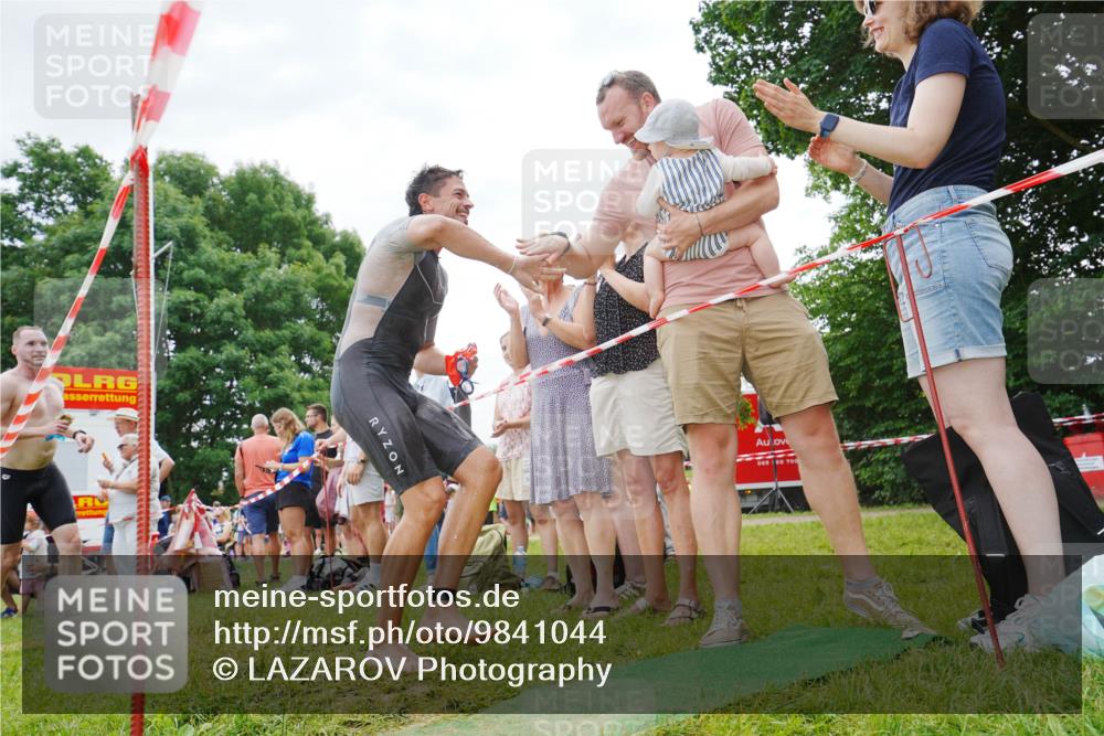 21.06.2026 - 29. Vierlanden-Triathlon LAZAROV Photography http://msf.ph/oto/9841044 21.06.2026 11:04:22 Schwimmen 632, 672, 734 meine-sportfotos.de