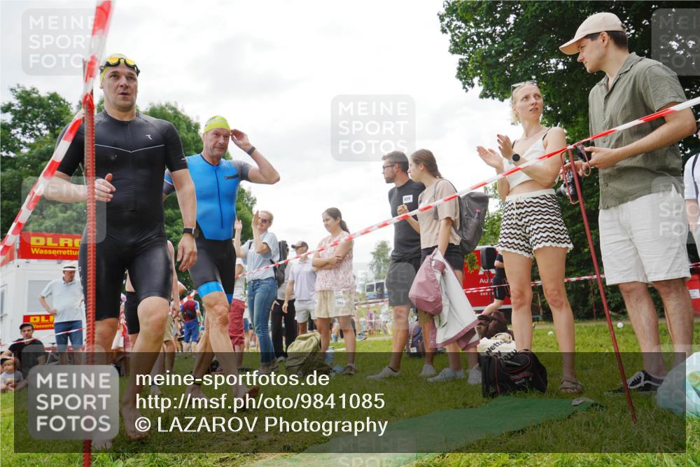 21.06.2026 - 29. Vierlanden-Triathlon LAZAROV Photography http://msf.ph/oto/9841085 21.06.2026 11:09:51 Schwimmen 651, 683, 782 meine-sportfotos.de