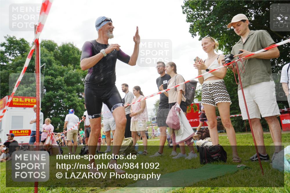 21.06.2026 - 29. Vierlanden-Triathlon LAZAROV Photography http://msf.ph/oto/9841092 21.06.2026 11:10:24 Schwimmen 755 meine-sportfotos.de
