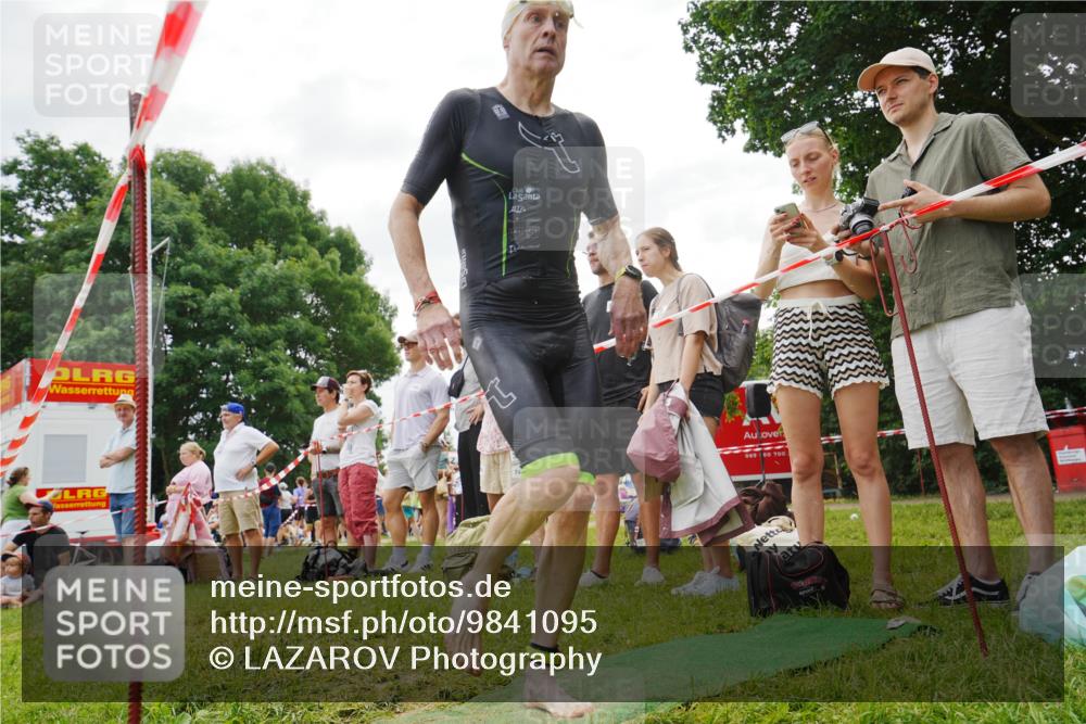 21.06.2026 - 29. Vierlanden-Triathlon LAZAROV Photography http://msf.ph/oto/9841095 21.06.2026 11:10:38 Schwimmen 777 meine-sportfotos.de