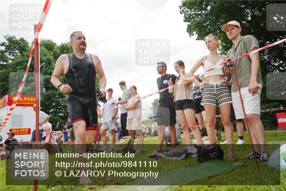 21.06.2026 - 29. Vierlanden-Triathlon LAZAROV Photography http://msf.ph/oto/9841110 21.06.2026 11:11:56 Schwimmen 770 meine-sportfotos.de