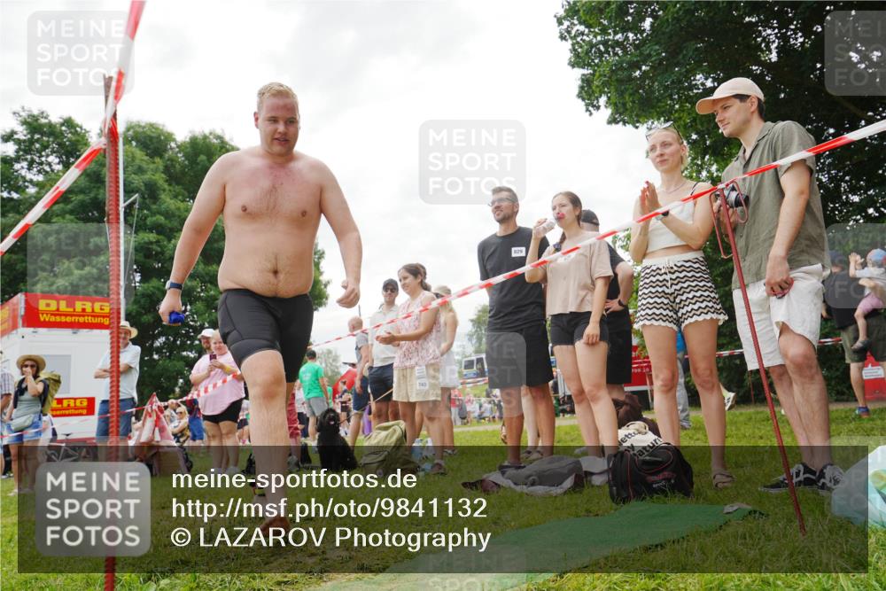 21.06.2026 - 29. Vierlanden-Triathlon LAZAROV Photography http://msf.ph/oto/9841132 21.06.2026 11:15:52 Schwimmen 736 meine-sportfotos.de