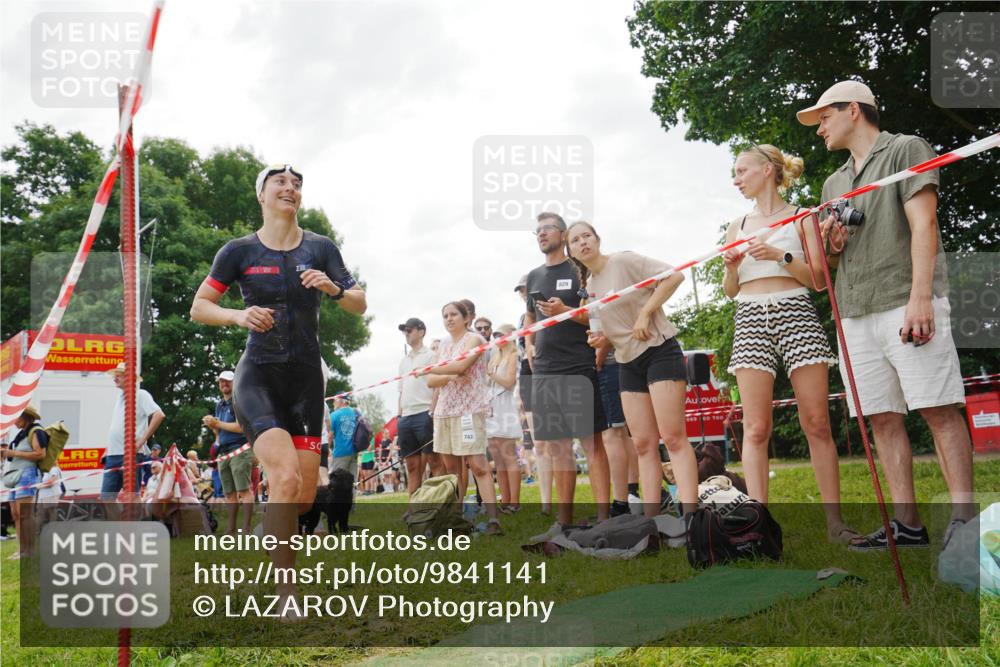 21.06.2026 - 29. Vierlanden-Triathlon LAZAROV Photography http://msf.ph/oto/9841141 21.06.2026 11:17:37 Schwimmen 863 meine-sportfotos.de