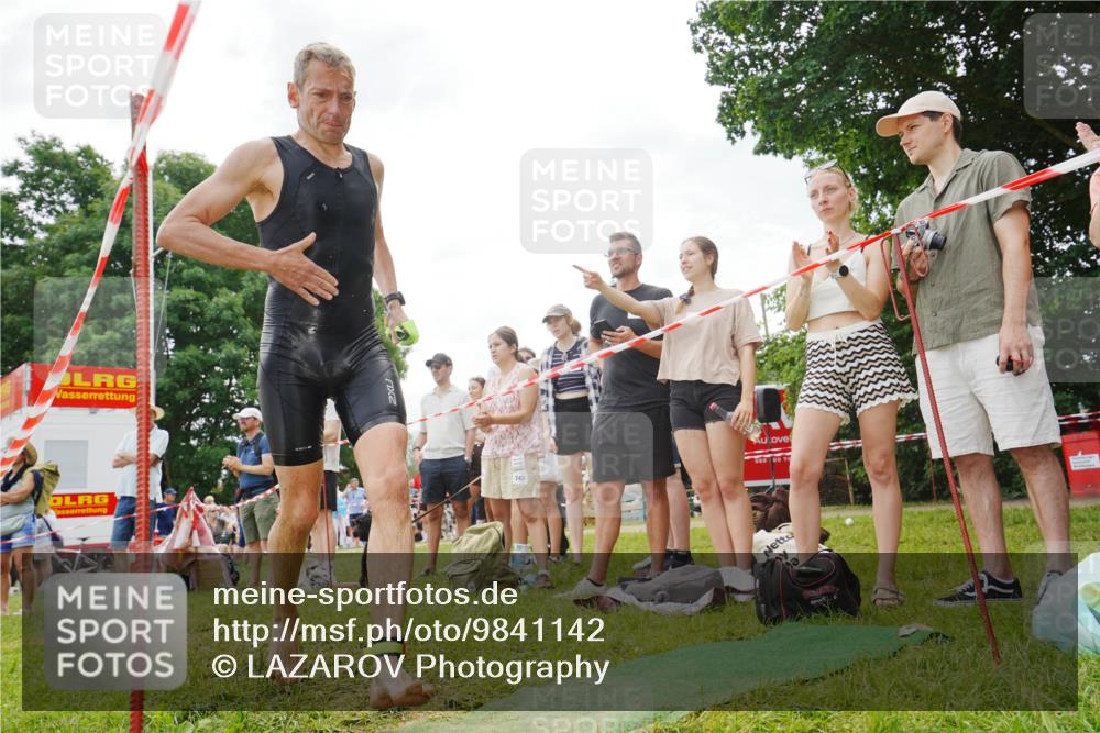 21.06.2026 - 29. Vierlanden-Triathlon LAZAROV Photography http://msf.ph/oto/9841142 21.06.2026 11:18:30 Schwimmen 769 meine-sportfotos.de