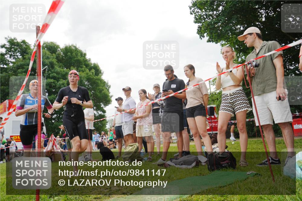 21.06.2026 - 29. Vierlanden-Triathlon LAZAROV Photography http://msf.ph/oto/9841147 21.06.2026 11:18:53 Schwimmen 844, 879, 882, 905 meine-sportfotos.de