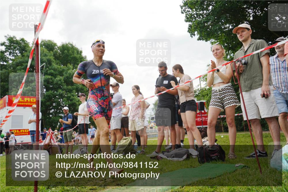 21.06.2026 - 29. Vierlanden-Triathlon LAZAROV Photography http://msf.ph/oto/9841152 21.06.2026 11:19:11 Schwimmen 776, 828, 835 meine-sportfotos.de