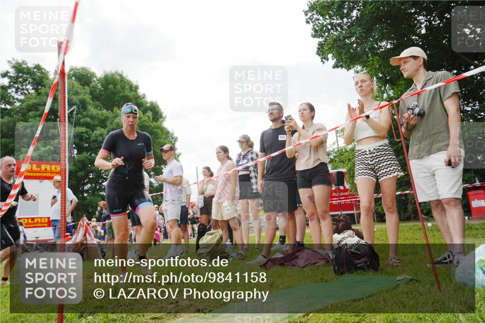 21.06.2026 - 29. Vierlanden-Triathlon LAZAROV Photography http://msf.ph/oto/9841158 21.06.2026 11:20:19 Schwimmen 790, 884, 893 meine-sportfotos.de