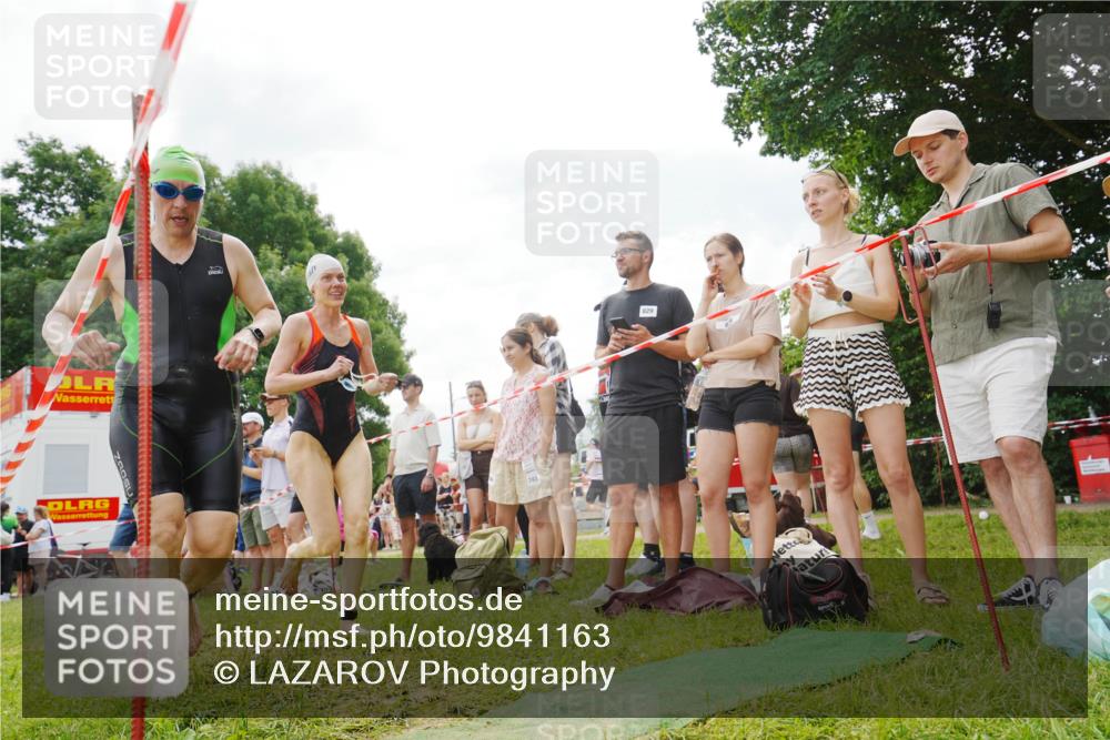 21.06.2026 - 29. Vierlanden-Triathlon LAZAROV Photography http://msf.ph/oto/9841163 21.06.2026 11:21:07 Schwimmen 788, 897 meine-sportfotos.de