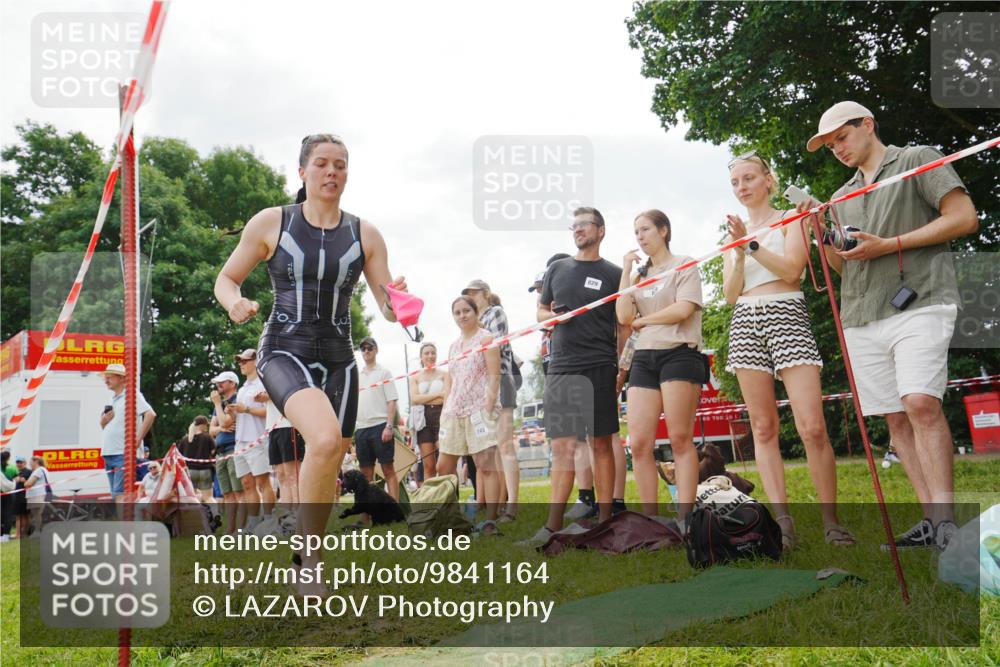 21.06.2026 - 29. Vierlanden-Triathlon LAZAROV Photography http://msf.ph/oto/9841164 21.06.2026 11:21:15 Schwimmen 788, 891, 897 meine-sportfotos.de