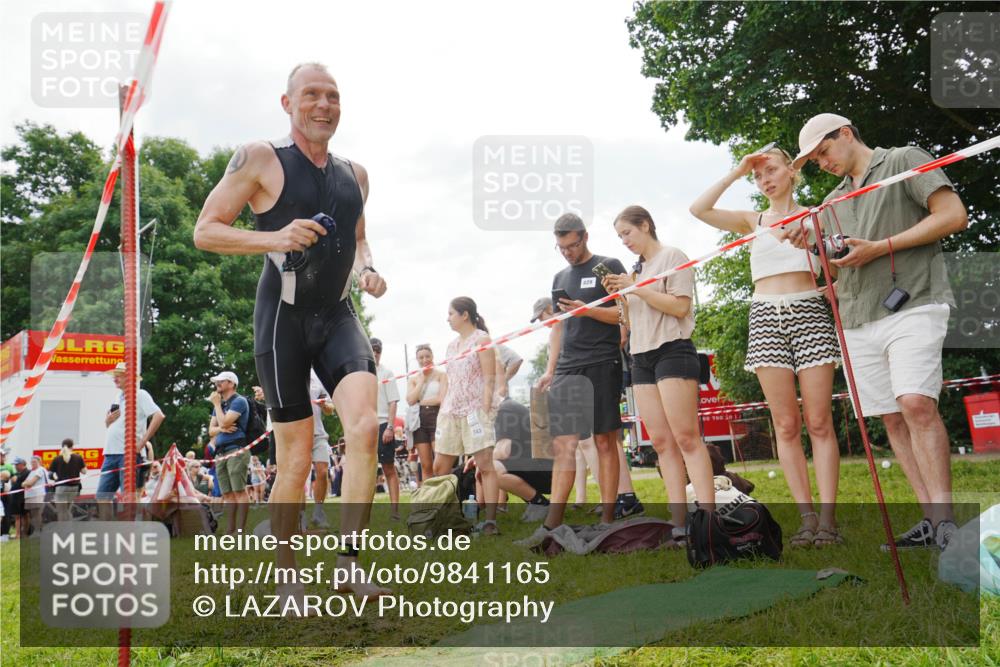 21.06.2026 - 29. Vierlanden-Triathlon LAZAROV Photography http://msf.ph/oto/9841165 21.06.2026 11:21:28 Schwimmen 768, 793 meine-sportfotos.de