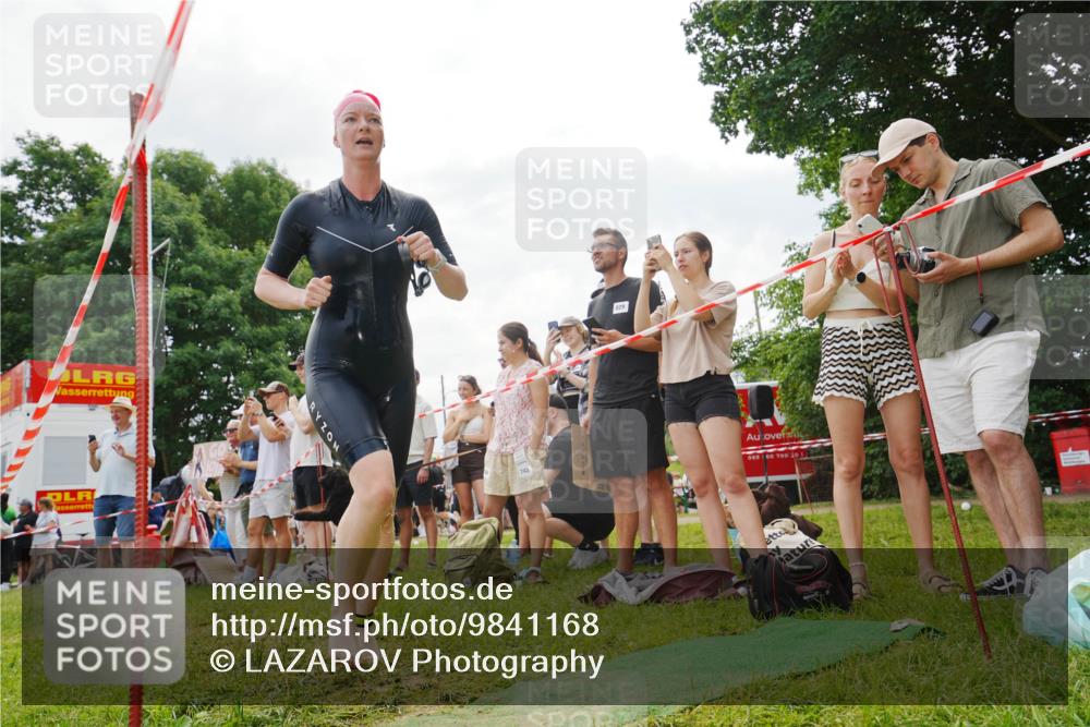21.06.2026 - 29. Vierlanden-Triathlon LAZAROV Photography http://msf.ph/oto/9841168 21.06.2026 11:22:06 Schwimmen 866, 872 meine-sportfotos.de