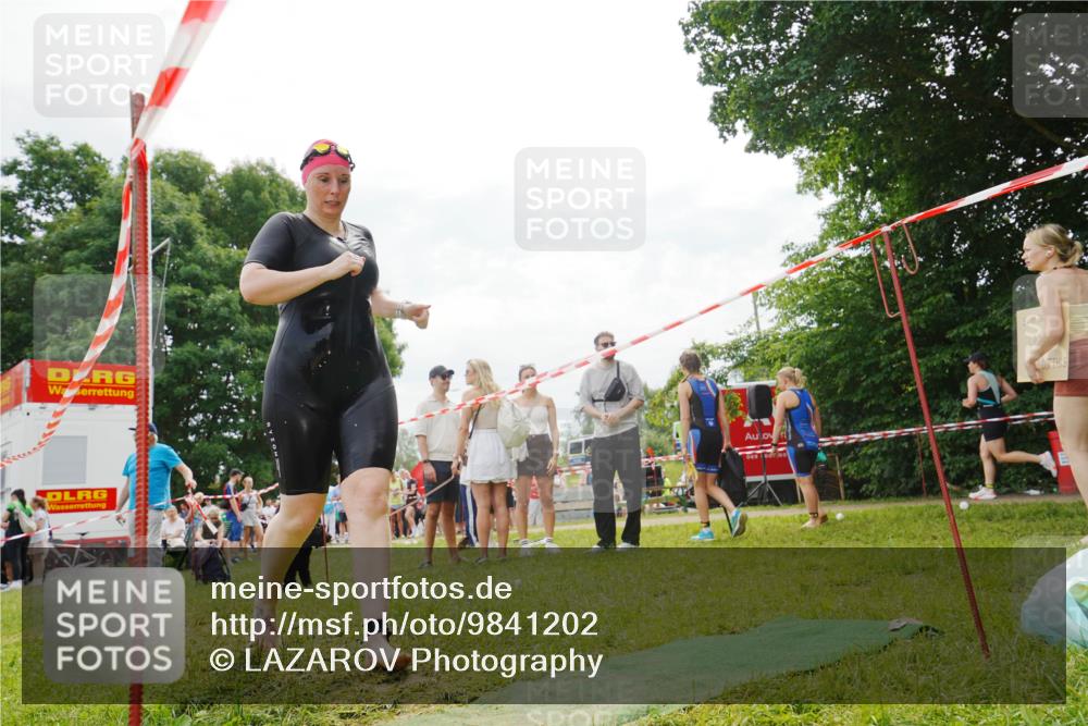 21.06.2026 - 29. Vierlanden-Triathlon LAZAROV Photography http://msf.ph/oto/9841202 21.06.2026 11:25:57 Schwimmen 864 meine-sportfotos.de