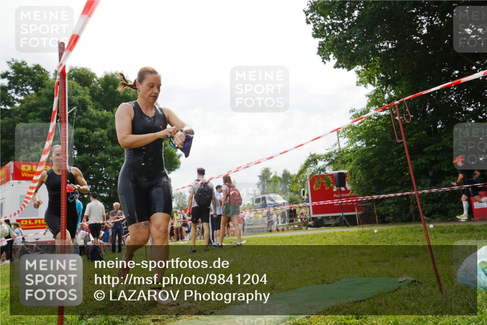 21.06.2026 - 29. Vierlanden-Triathlon LAZAROV Photography http://msf.ph/oto/9841204 21.06.2026 11:26:17 Schwimmen 846, 870 meine-sportfotos.de