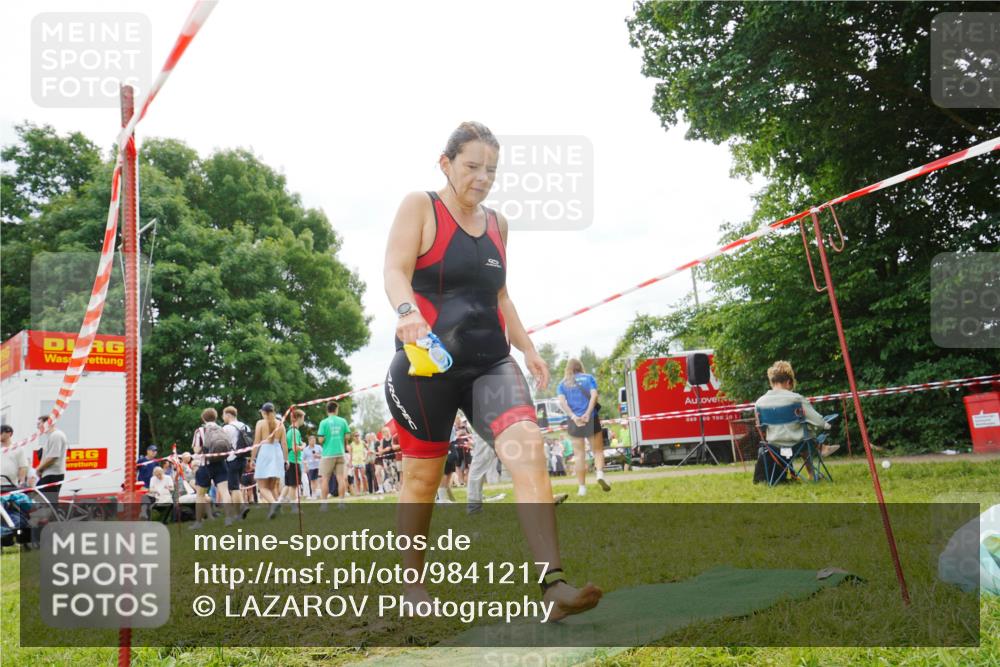 21.06.2026 - 29. Vierlanden-Triathlon LAZAROV Photography http://msf.ph/oto/9841217 21.06.2026 11:28:15 Schwimmen 816, 850 meine-sportfotos.de
