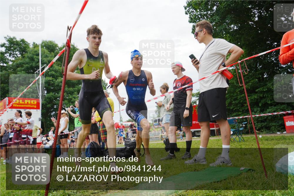 21.06.2026 - 29. Vierlanden-Triathlon LAZAROV Photography http://msf.ph/oto/9841244 21.06.2026 12:01:30 Schwimmen 947, 958, 963, 966, 971, 972 meine-sportfotos.de