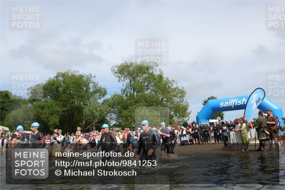 21.06.2026 - Viking Triathlon Michael Strokosch http://msf.ph/oto/9841253 21.06.2026 10:09:19 Schwimmen 52, 61, 127, 141, 385, 504, 529, 532, 538, 561, 646, 670 meine-sportfotos.de