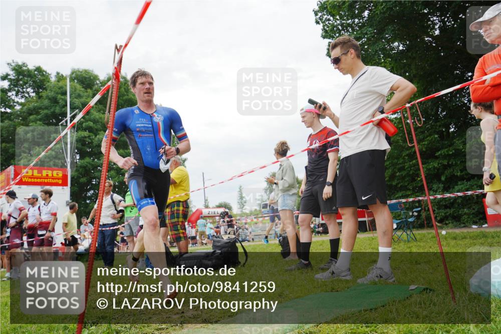 21.06.2026 - 29. Vierlanden-Triathlon LAZAROV Photography http://msf.ph/oto/9841259 21.06.2026 12:01:53 Schwimmen 909, 911, 920, 959, 974 meine-sportfotos.de