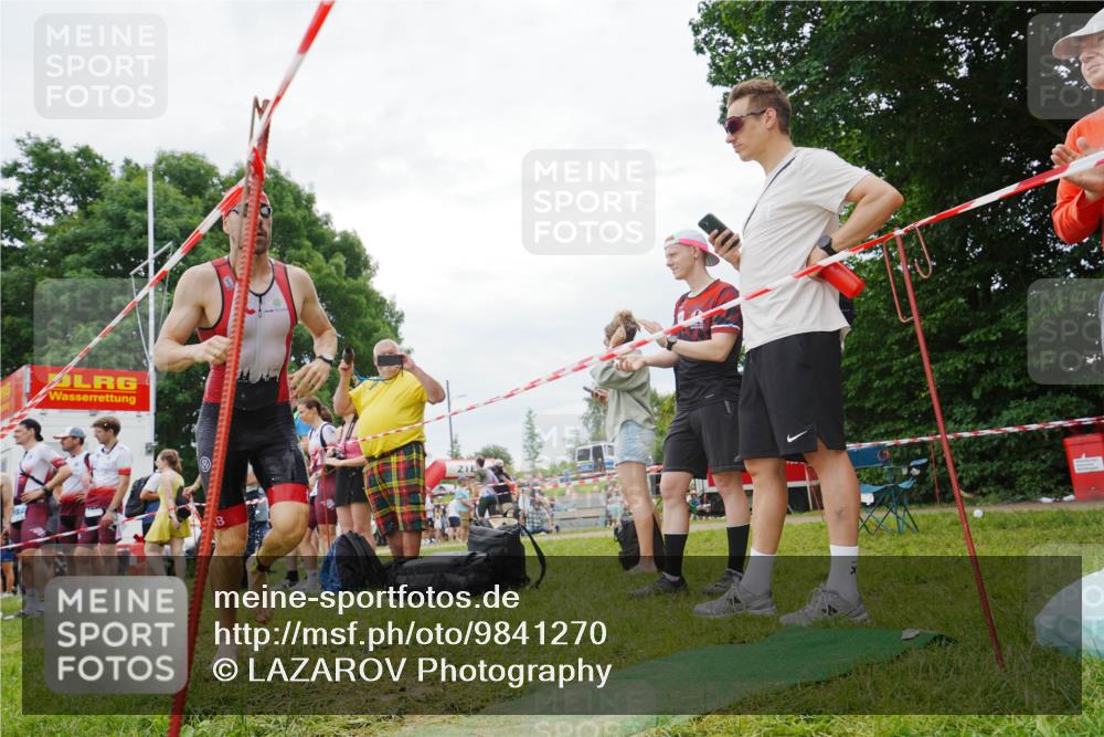 21.06.2026 - 29. Vierlanden-Triathlon LAZAROV Photography http://msf.ph/oto/9841270 21.06.2026 12:02:02 Schwimmen 914, 920, 934, 946, 951 meine-sportfotos.de