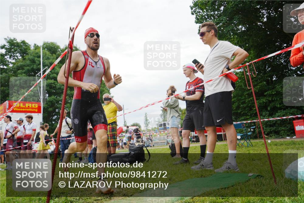 21.06.2026 - 29. Vierlanden-Triathlon LAZAROV Photography http://msf.ph/oto/9841272 21.06.2026 12:02:02 Schwimmen 914, 920, 934, 946, 951 meine-sportfotos.de