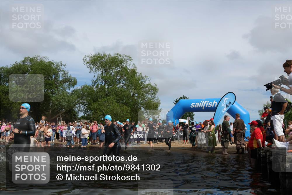 21.06.2026 - Viking Triathlon Michael Strokosch http://msf.ph/oto/9841302 21.06.2026 10:09:28 Schwimmen 52, 61, 141, 174, 305, 309, 357, 417, 439, 512, 532, 538, 557, 561, 646 meine-sportfotos.de