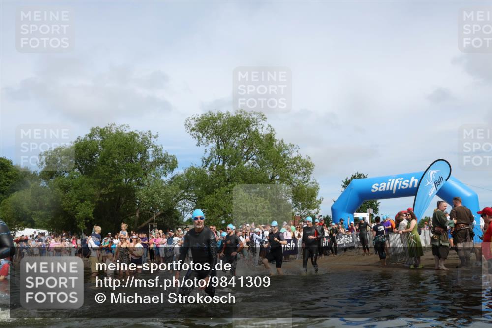 21.06.2026 - Viking Triathlon Michael Strokosch http://msf.ph/oto/9841309 21.06.2026 10:09:29 Schwimmen 52, 61, 174, 305, 309, 357, 417, 439, 491, 512, 557 meine-sportfotos.de