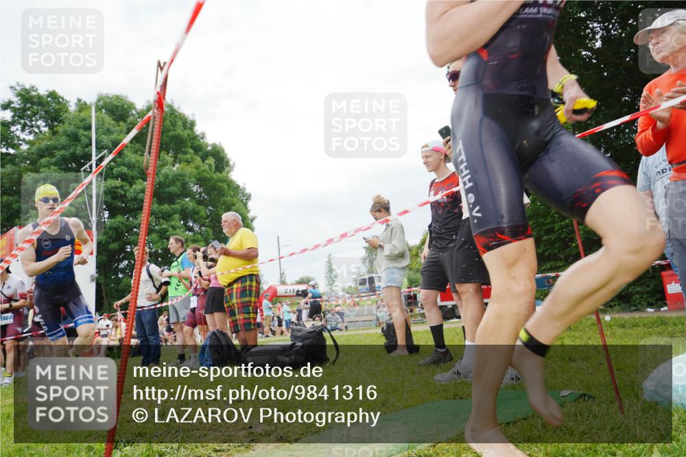 21.06.2026 - 29. Vierlanden-Triathlon LAZAROV Photography http://msf.ph/oto/9841316 21.06.2026 12:02:39 Schwimmen 908, 912, 923, 925, 933, 938, 943, 945, 962, 969 meine-sportfotos.de