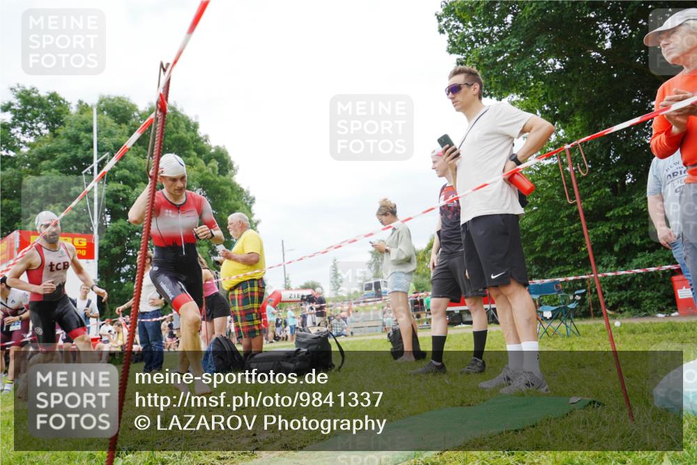 21.06.2026 - 29. Vierlanden-Triathlon LAZAROV Photography http://msf.ph/oto/9841337 21.06.2026 12:02:41 Schwimmen 908, 912, 921, 923, 925, 933, 938, 943, 945, 962, 969 meine-sportfotos.de