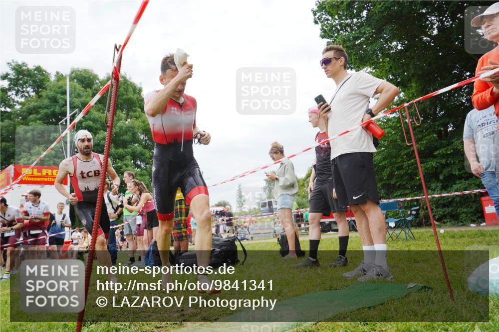 21.06.2026 - 29. Vierlanden-Triathlon LAZAROV Photography http://msf.ph/oto/9841341 21.06.2026 12:02:42 Schwimmen 908, 912, 921, 923, 925, 933, 938, 943, 945, 962, 969, 977 meine-sportfotos.de