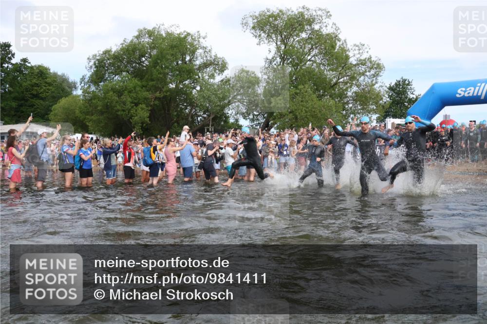 21.06.2026 - Viking Triathlon Michael Strokosch http://msf.ph/oto/9841411 21.06.2026 10:00:23 Schwimmen 1, 2, 4, 7, 8, 9, 10, 19, 21, 29, 103, 189, 517, 547, 575, 637, 669 meine-sportfotos.de