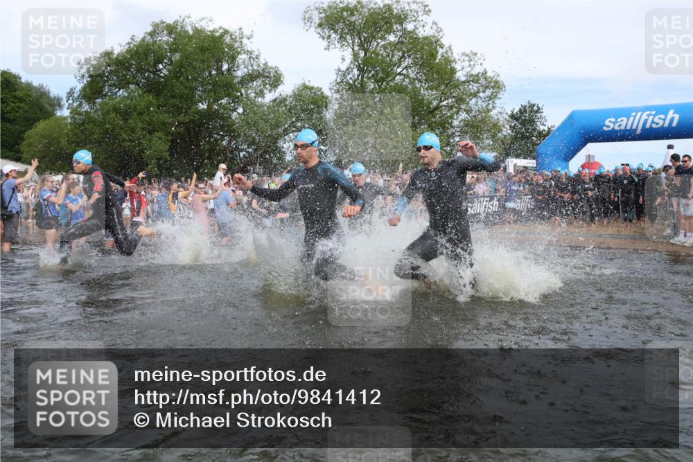 21.06.2026 - Viking Triathlon Michael Strokosch http://msf.ph/oto/9841412 21.06.2026 10:00:23 Schwimmen 1, 2, 4, 7, 8, 9, 10, 19, 21, 29, 103, 189, 517, 547, 575, 637, 669 meine-sportfotos.de