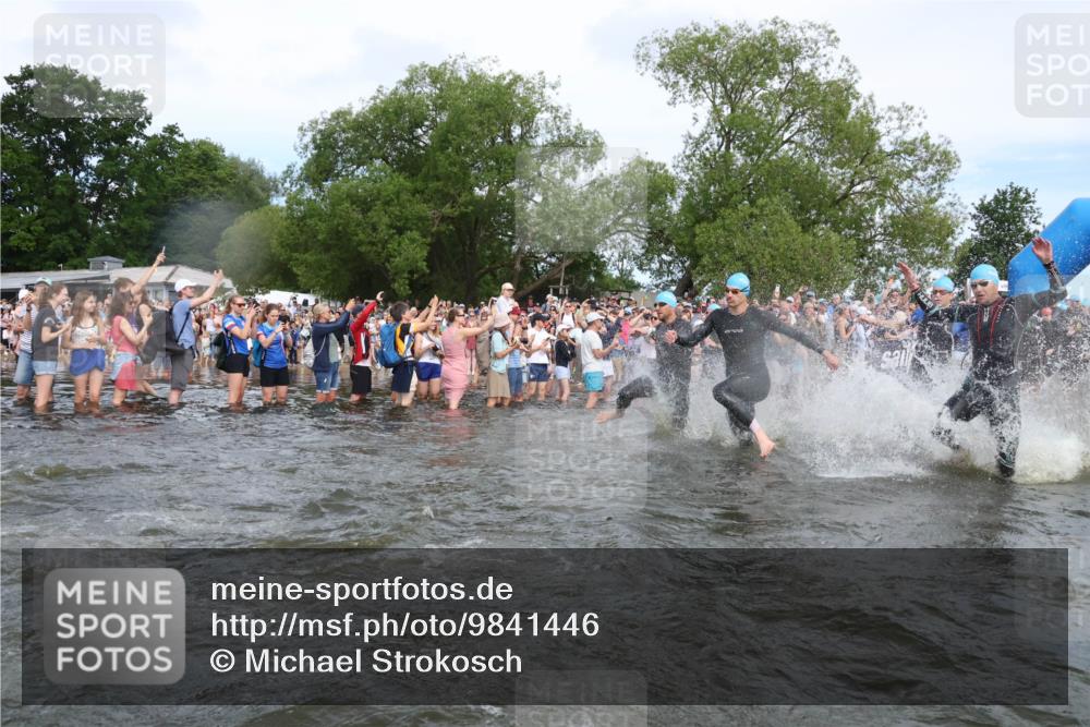 21.06.2026 - Viking Triathlon Michael Strokosch http://msf.ph/oto/9841446 21.06.2026 10:00:32 Schwimmen 1, 19, 21, 25, 31, 189, 334, 422, 474, 517, 547, 575, 610, 637, 669 meine-sportfotos.de