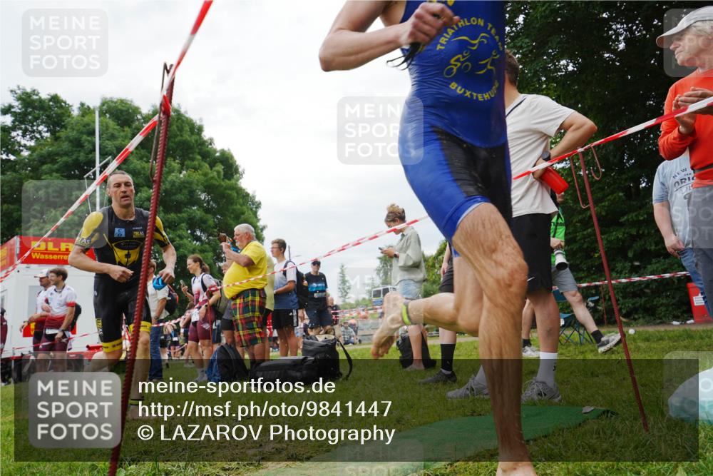 21.06.2026 - 29. Vierlanden-Triathlon LAZAROV Photography http://msf.ph/oto/9841447 21.06.2026 12:03:21 Schwimmen 916, 948, 949, 961, 973, 980 meine-sportfotos.de