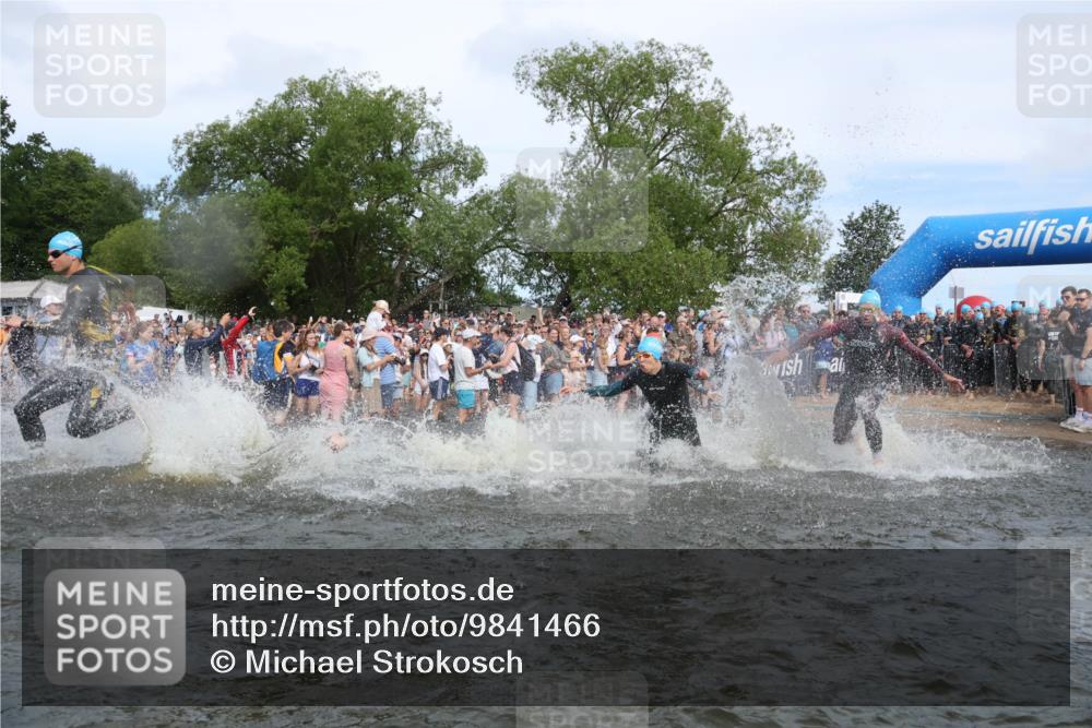 21.06.2026 - Viking Triathlon Michael Strokosch http://msf.ph/oto/9841466 21.06.2026 10:00:38 Schwimmen 25, 31, 104, 334, 422, 453, 474, 548, 610, 620, 626 meine-sportfotos.de