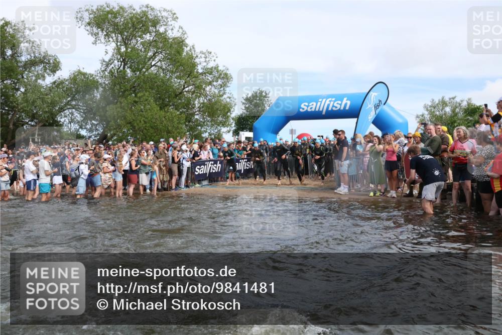21.06.2026 - Viking Triathlon Michael Strokosch http://msf.ph/oto/9841481 21.06.2026 10:00:41 Schwimmen 25, 31, 46, 104, 176, 334, 371, 422, 426, 441, 453, 474, 548, 620, 626 meine-sportfotos.de