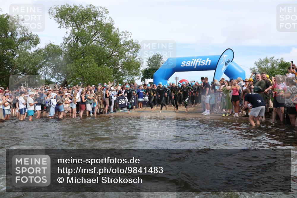 21.06.2026 - Viking Triathlon Michael Strokosch http://msf.ph/oto/9841483 21.06.2026 10:00:41 Schwimmen 25, 31, 46, 104, 176, 334, 371, 422, 426, 441, 453, 474, 548, 620, 626 meine-sportfotos.de