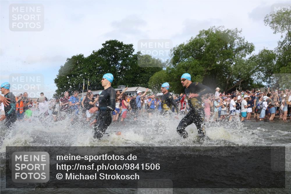 21.06.2026 - Viking Triathlon Michael Strokosch http://msf.ph/oto/9841506 21.06.2026 10:00:45 Schwimmen 46, 104, 119, 176, 371, 426, 441, 453, 466, 548, 565, 569, 620, 626, 643 meine-sportfotos.de