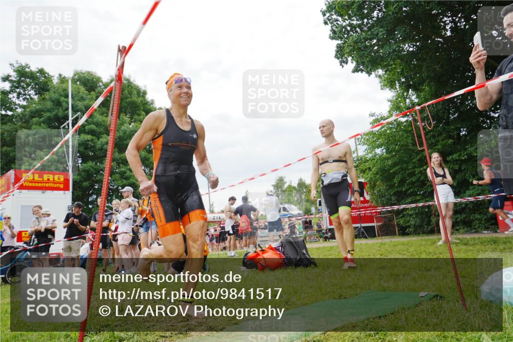 21.06.2026 - 29. Vierlanden-Triathlon LAZAROV Photography http://msf.ph/oto/9841517 21.06.2026 12:26:48 Schwimmen 994 meine-sportfotos.de