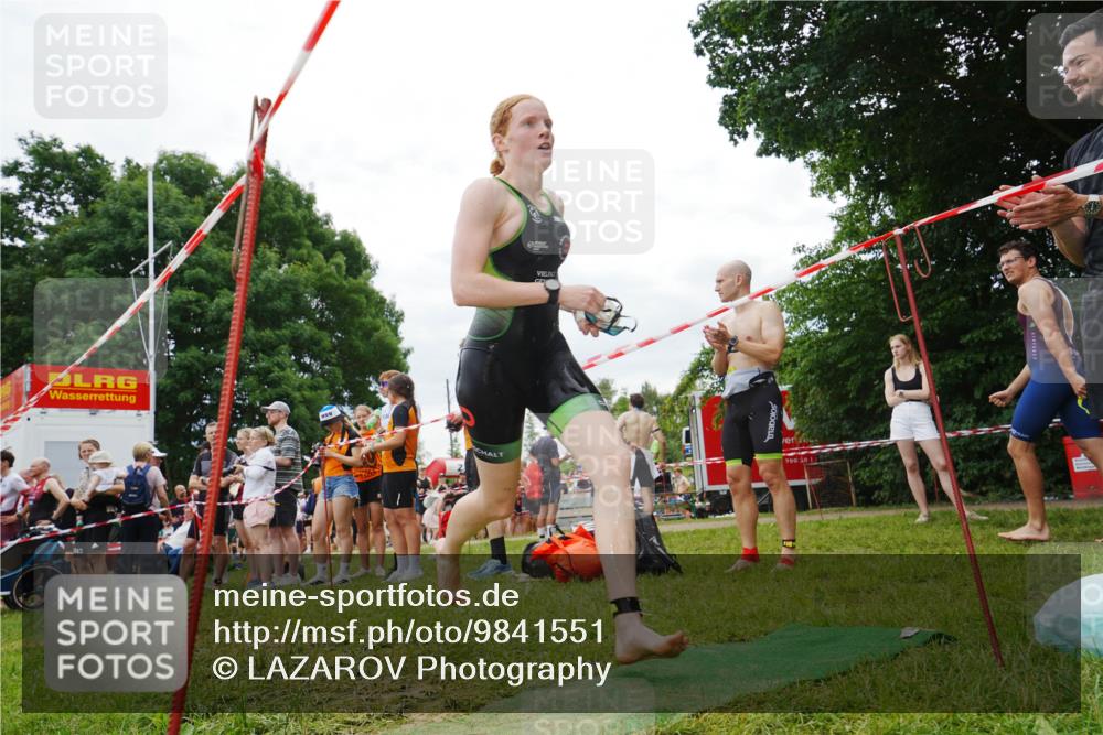 21.06.2026 - 29. Vierlanden-Triathlon LAZAROV Photography http://msf.ph/oto/9841551 21.06.2026 12:28:07 Schwimmen 1006, 1017 meine-sportfotos.de