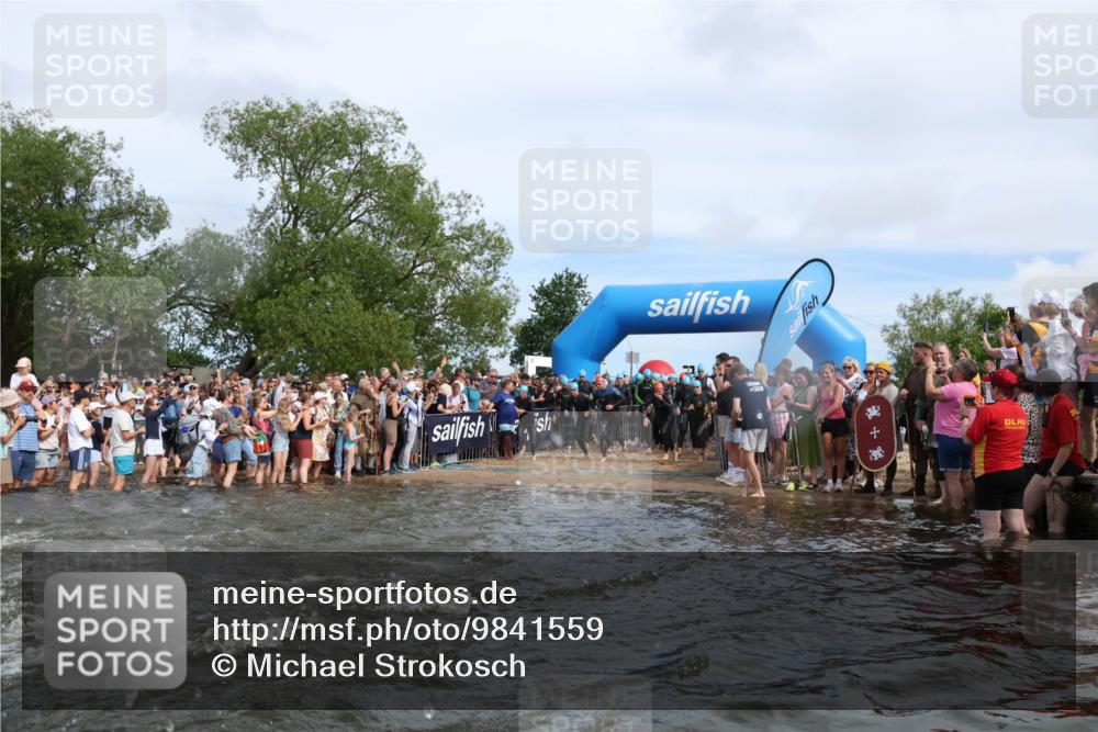 21.06.2026 - Viking Triathlon Michael Strokosch http://msf.ph/oto/9841559 21.06.2026 10:00:55 Schwimmen 17, 27, 42, 74, 98, 119, 218, 454, 466, 506, 565, 569, 623, 640, 643 meine-sportfotos.de