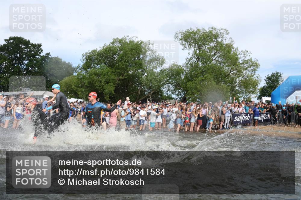 21.06.2026 - Viking Triathlon Michael Strokosch http://msf.ph/oto/9841584 21.06.2026 10:00:59 Schwimmen 14, 17, 27, 42, 74, 98, 180, 218, 249, 337, 454, 506, 527, 623, 640 meine-sportfotos.de